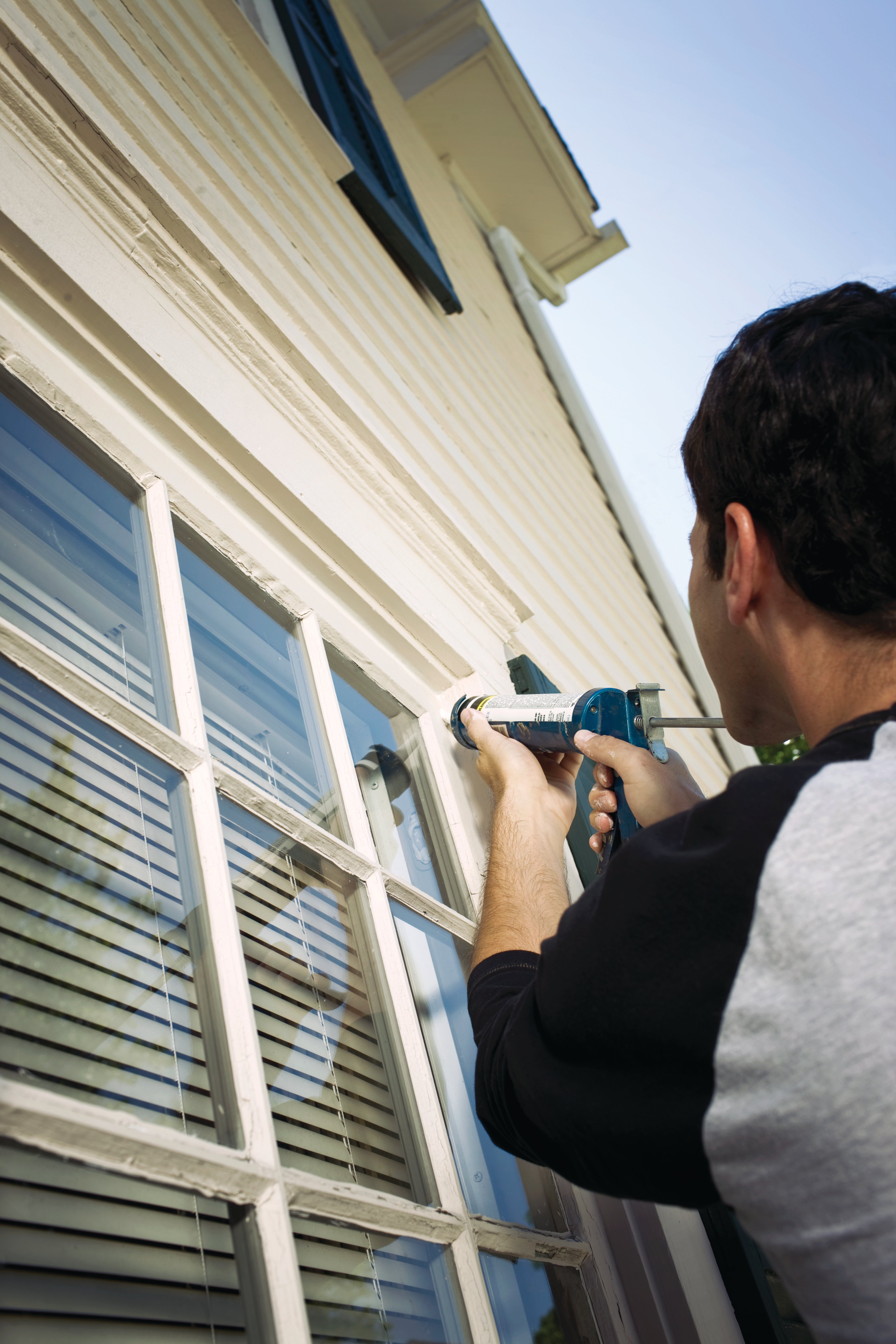 Caulking Window